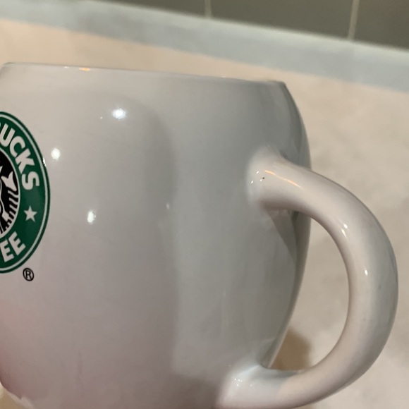 Starbucks white round coffee mug Cup 19.4 oz 2007 Hot Chocolate - Picture 5 of 5